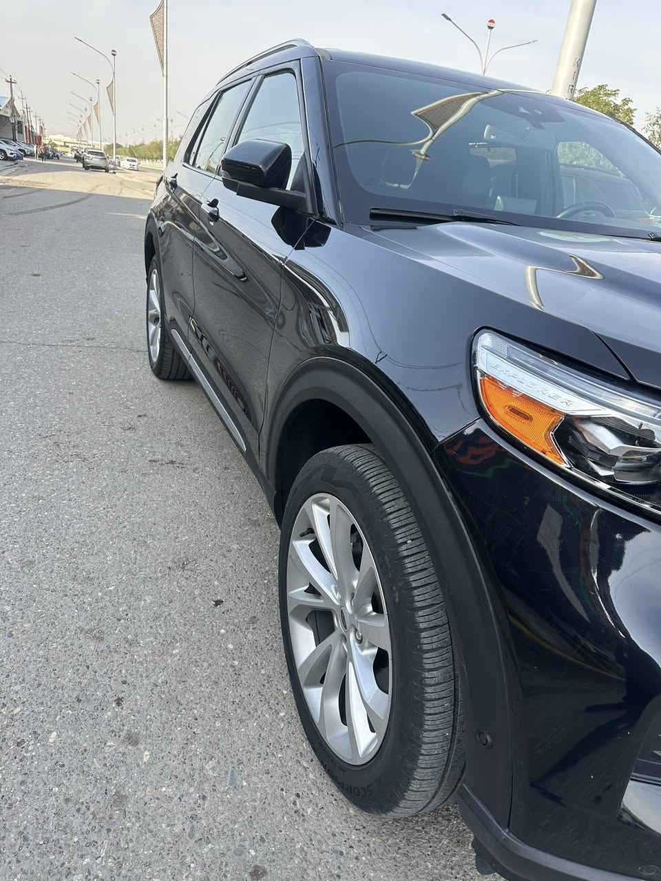 فورد اكسبلورر بلاتيننيوم موديل 2022 سته سلندر  v6 3.0L
وارد امريكي حادثها دعاميه  تبديل بدون صبغ

رقم اربيل باسمي ماشيه 23الف ميل

البلاتينيوم معروفه مواصفاتها اعلى فئه بالاكسبلورر 

المواصفات الخارجيه

خمسه كامره 

حساسات امامي وخلفي وجانبي 

رادار امامي وجانبي وخلفي 

تحديد مسار 

قياده شبه اليه

نزول منحدارات 

فور ويل

5 وضعيات قياده اقتصادي طبيعي سبورت ثلج طين 

اوتو ستوب 

اوتو بارك 

اوتو بريك 

اوتو هولد  

هاند بريك كهرباء 

ستيرن كهرباء 

لايت امامي كهربائي ماطور ويه الستيرن 

المري الجانبيه كهرباء 

اناره ترحيب بالمري وبالدوسه 

المواصفات الداخليه 

شاشه كبيره ابل كار بلي انرويد اوتو 

كشنات جلد 

كشنات تدفئه وتبريد ومساج 

كشنات السبعه راكب كهرباء 

بردات خلفيه 

كشنات اماميه خزن ميموري 

المري جانبيه والووسطه اوتو دم معتمه 

مواصفات كابله مابيها اي شي نقص 

مكفوله كير ومحرك وتبريد 

كشرها وداخلها جدا نضيف  

سياره كركوك 

للاستفسار ***********
