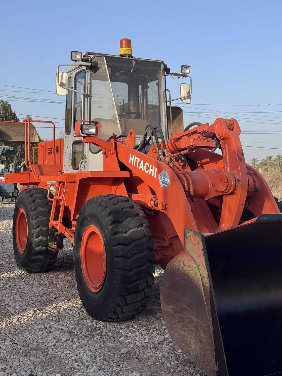 نضافه واحد على واحد معرض إبداع الأمير لتجاره المعدات الثقيلة والسيارات الاستفسار ***********
