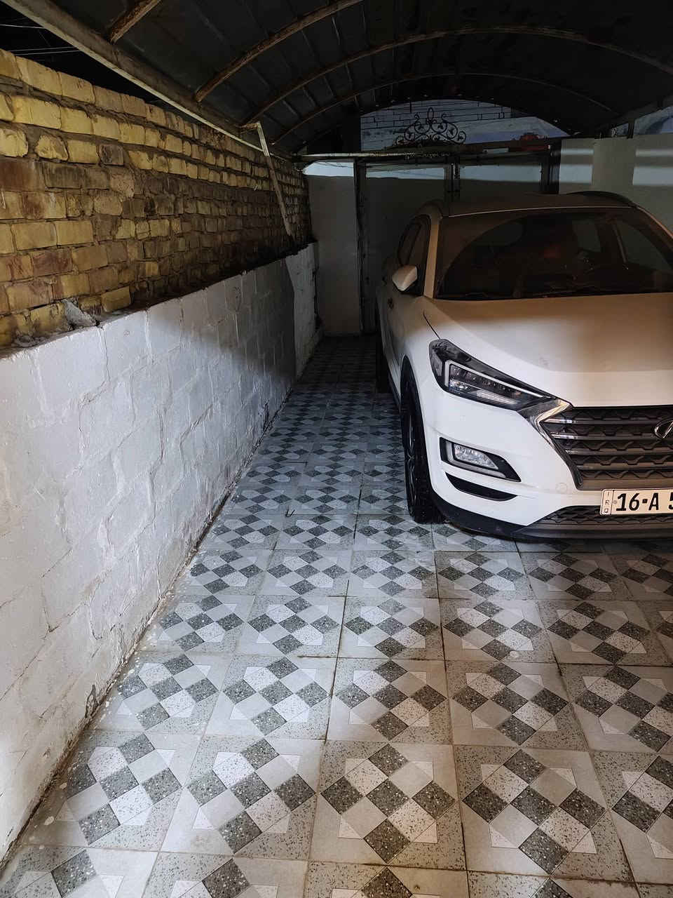 السلام عليكم توسان موديل 20خليجي كفالة عامه رقم قادسيه الجديد خمس عدسات شركه الكاصد سياره جديده معه الكلمه مكان ديوانيه ***********
