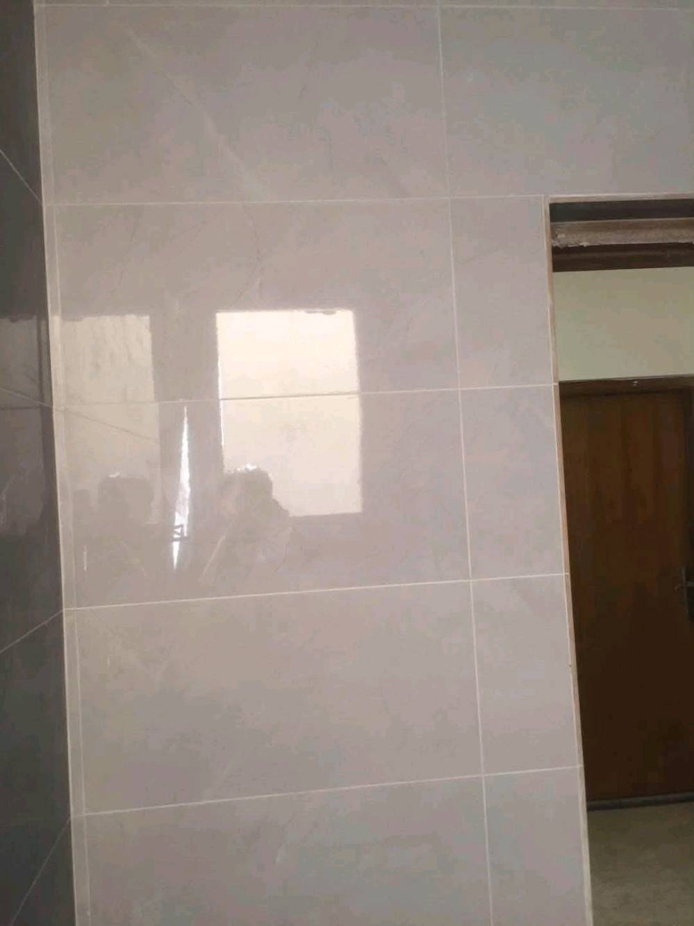 خلفه سيراميك شغل درجه اولى يتواصل خاص في الكوت متفرغ حاليا  مراسله  وتساب ***********
