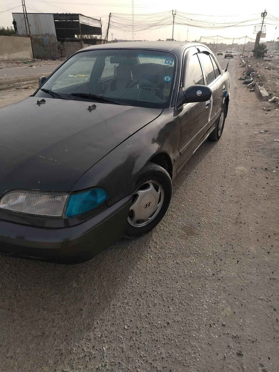 السلام عليكم سوناتا تو موديل 1993مكينه مفتوحه مو مسكر كير خير من الله صدر امامي وخلفي جديد كهربائيات جدد كلهه شغاله تخم تاير بس تبريد نقصه غاز فقط ***********المكان بغداد السعر ٣٨وبيهه مجال
