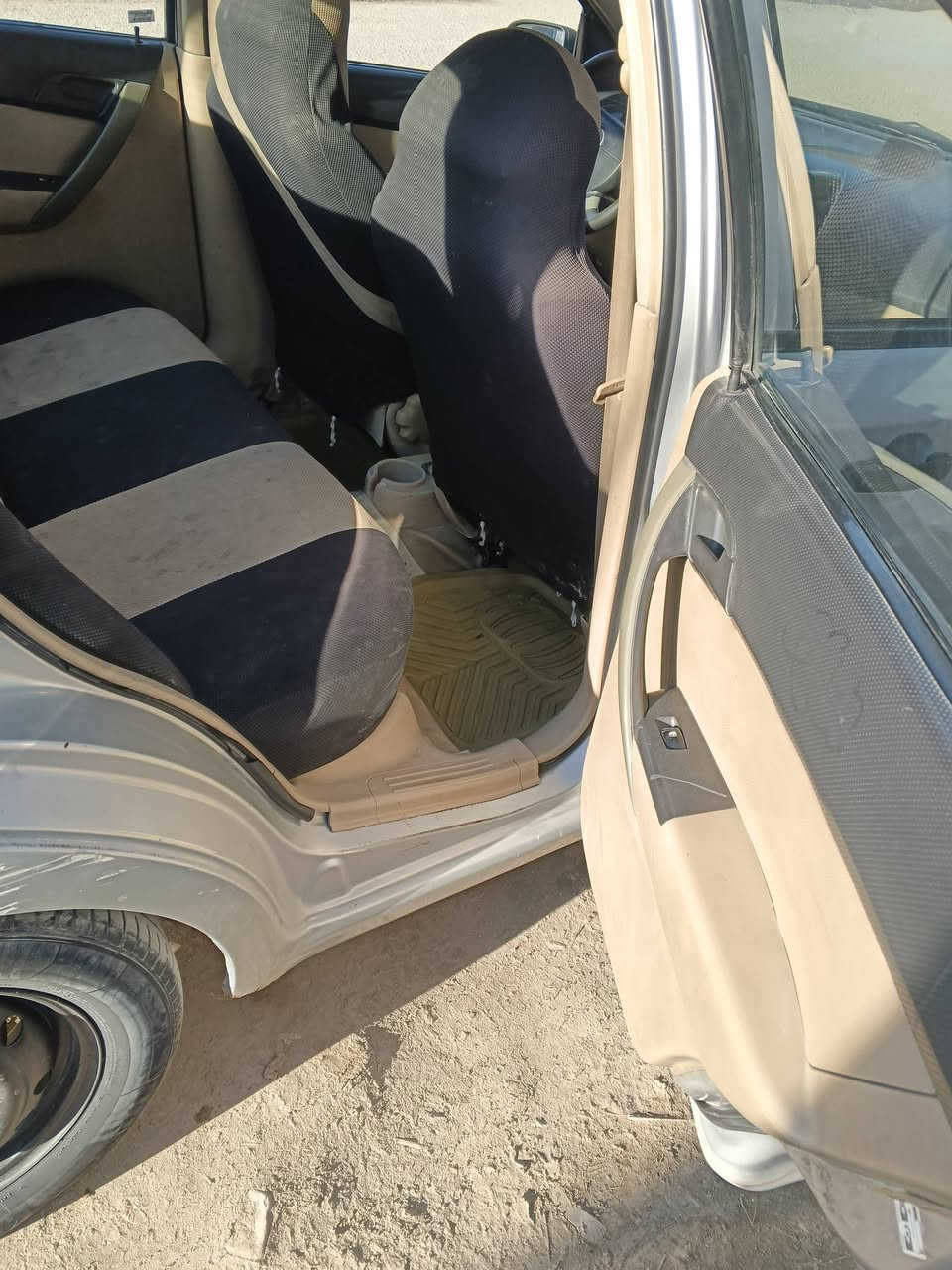 سلام عليكم للبيع افيو 2009 مكفوله من الظربه صبغ حزام فقط رش بدون دواخل  كير مكينه بل كارتون تبريد ثلج حداديه جاهزه كهربائيات كله شغاله رقم نجف نكليزي سنويه 2030 راعيه بل نجف السعر 65 وبيه مجال قليل مكان النجف الكوفه الأتصل ***********
