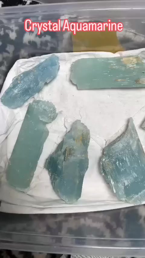 Aquamarine Pakistani Natural Crystal is available for sale at affordable prices
Weight 469.98 g
Price dm Thank you
Worldwide shipping
There is a Paypal account
#emarld #stone #ruby #gems #viral #viralvideo #viralreels #fyp #tourmaline #aquamarine #aquarium


**إذا كنت صاحب هذا الإعلان وتريد حذفه لأي سبب، رجاءا أرسل رسالة إلى الدعم الفني**