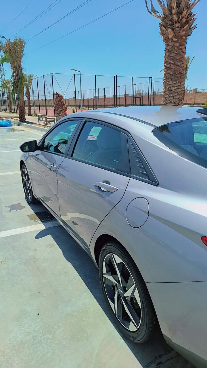 ١٦٧ وبيها مجال 
***********
