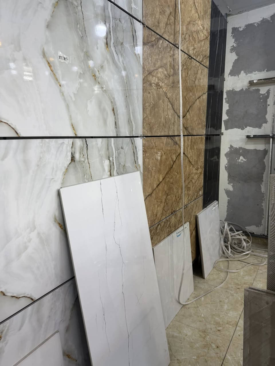 تم وصول احدث مويلات البورسلين شقق فاخره بلاشـــــــــــــ
#الاســــــــــــــــــــــــــــــــــدي 
اختيارك 
#الصـــــــــ***********ـح
ابو غرق طريق السده
