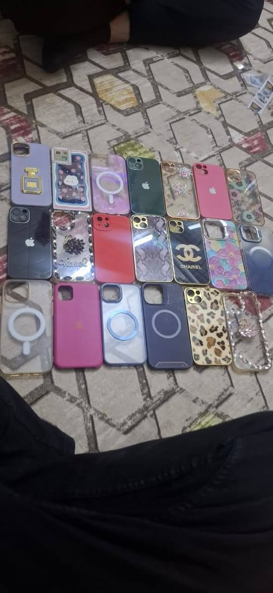 سلام عليكم كفرات كلش جديد كل اصلي مال ايفون ١٣ عادي و١٣برو ماكس كل شلع قفله ١٠الف ***********
