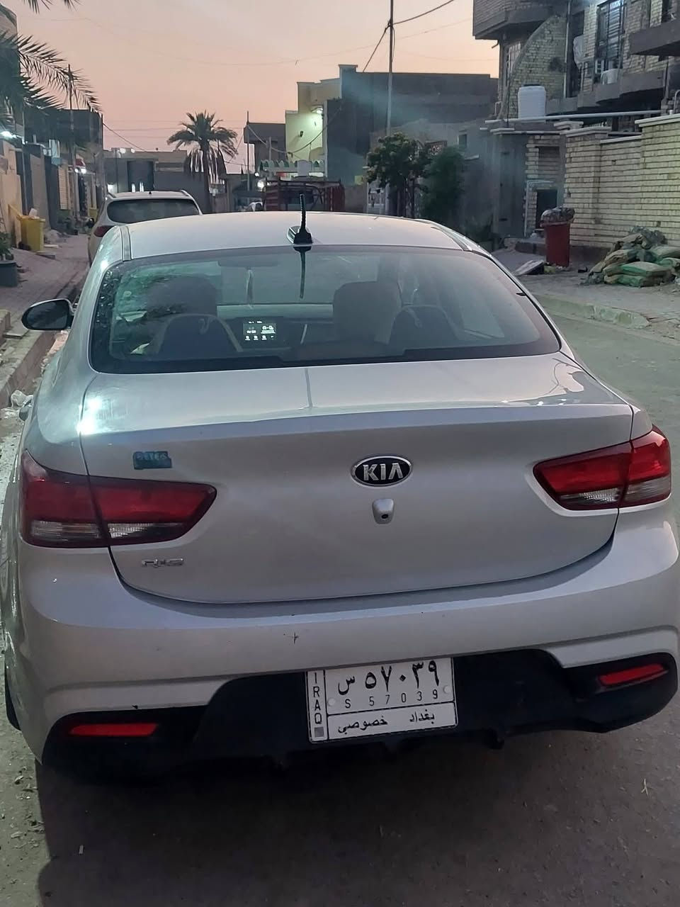 للبيع كيا ريو موديل ٢٠٢٠ رقم بغداد معوقين  السعر 93 وبيها مجال للاستفسار  : ***********
