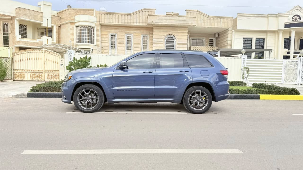 السلام عليكم
للبيع جيب لمتيد اكس 2020 JEEP GRAND CHEROKEE, LIMITED X
موديل 2020 رقم أربيل 
السياره  فوول للاخير ١/١ محرك 3600 ماشية33
_____________
ضرر السياره موضح بالصوره بنيد فقط زاد ربع حاملاغ امامي بدون دواخل
السعر 275$$ وبيهه مجال

مكاني بغداد الكرخ
للاستفسار / رقمي***********

