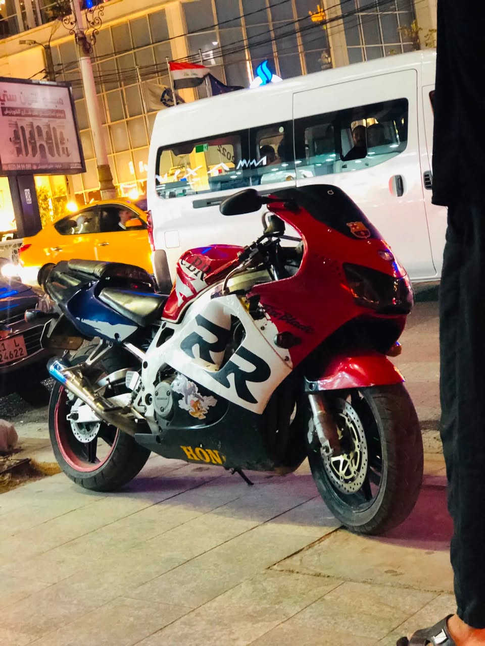 سلام عليكم بطح 919 اي عيب مابي نكره سلف تريك وين متروح محرك مفتوح هم اسطه دانا سعر مليون 800 مكاني كركوك حي العسكري.  رقمي وتساب ***********
