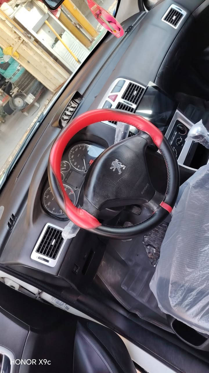السلام عليكم من رخصت الادمن بيجو ٣٠٧موديل ٢٠٠٦ سنويه وأرقام جددباسمي كير مكينه صدر تبريد مكفولات مكفوله ماشيه السياره ١٥٠ مكانها بغداد الزعفرانيه ***********
