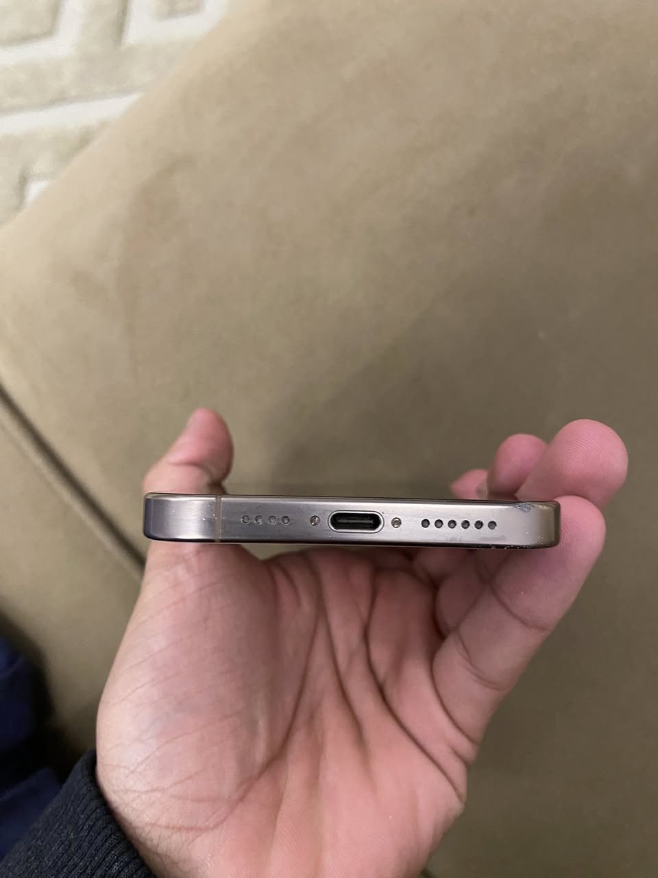 16 برو ماكس ذاكرة 256 بطارية 100 مشحون 198 جهاز وتر ممفتوح فقط بي هاي السواد بلشاشه وممئثر ع الامس ابد ب900 وبي مجال بسيط مكاني الدوره ابو تشير ***********
