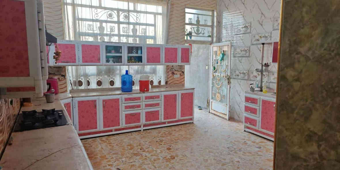 بيت للبيع
 مساحه ٢٥٠متر سنتر على الشارع
طابو صرف بناء حديث 
طابق اول معزل عن طابق الثاني 
عدد الغرف نوم٦ وصاله 
بناء طابوق جمهوري 
*موقع ابو غرق حي الحسين مجاور مجمع ارض بابل 
للأستفسار مراسله الصفحه 

مكتب قند للعقار
 #كائن الكرامه شارع المشجر مجاور مجمع السرور 
***********
