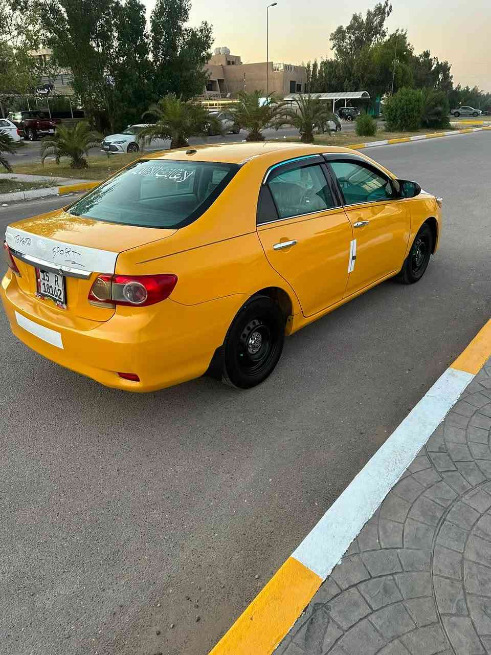 السلام عليكم عندي كورلا للبيع موديل ٢٠٠٩ بسمي رقم  الجديد هزة هيئة مصفرة مكينة كير جدد تبريد منضومة جديدة تخم تاير صدر جديد لايت زنون شاشة ايباد دوشمة جديدة السيارة متعوب عليها حادث بنيد مبدل باقي سيارة ليبل واحد السعر ٨٥ وبيها مجال بسيط موبايل *********** عنوان بغداد  ***********
