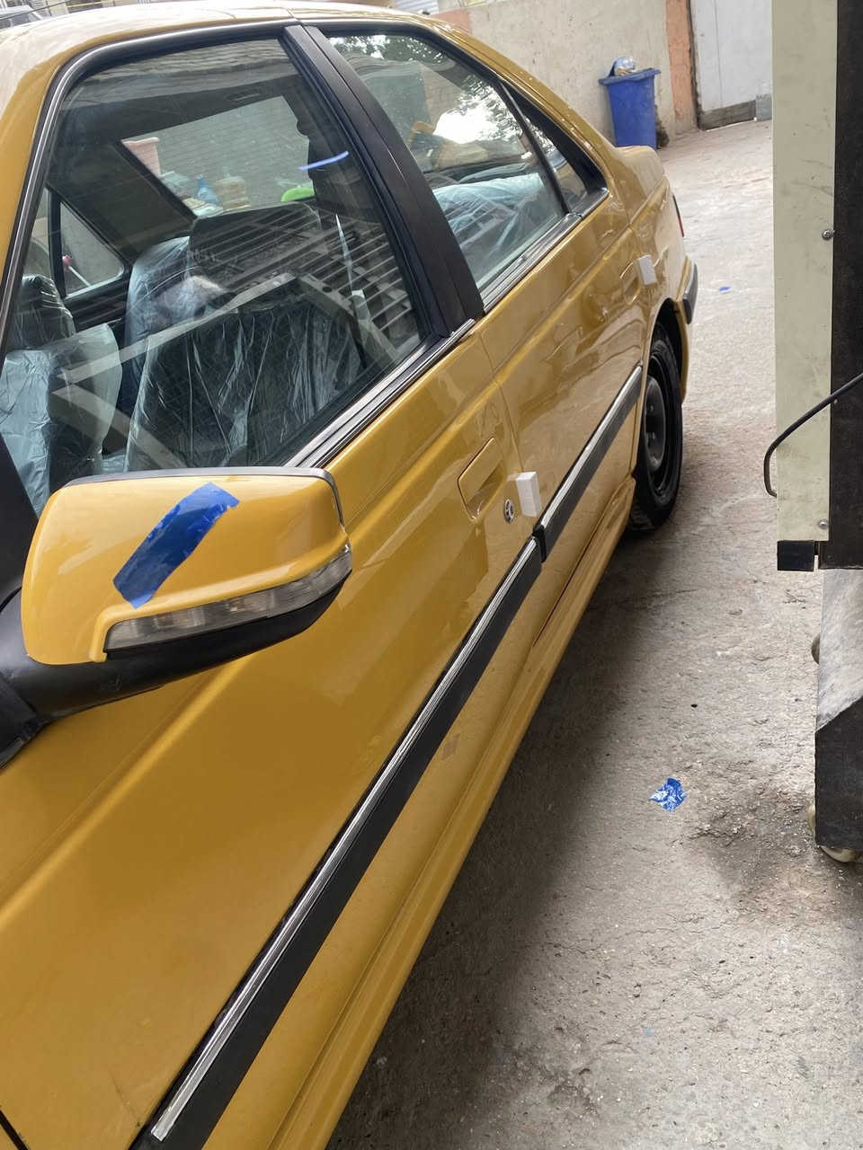 سلام عليكم بيجو بارص موديل 2015 سيارة نضيفه كير ومكينه جدد تبريد شغال شاشه اندرويد مضخم صوت صدر خير من الله مصفره هية وغرامات سعر45 وبيه مجال العنوان بغداد الدوره الرقم ***********
