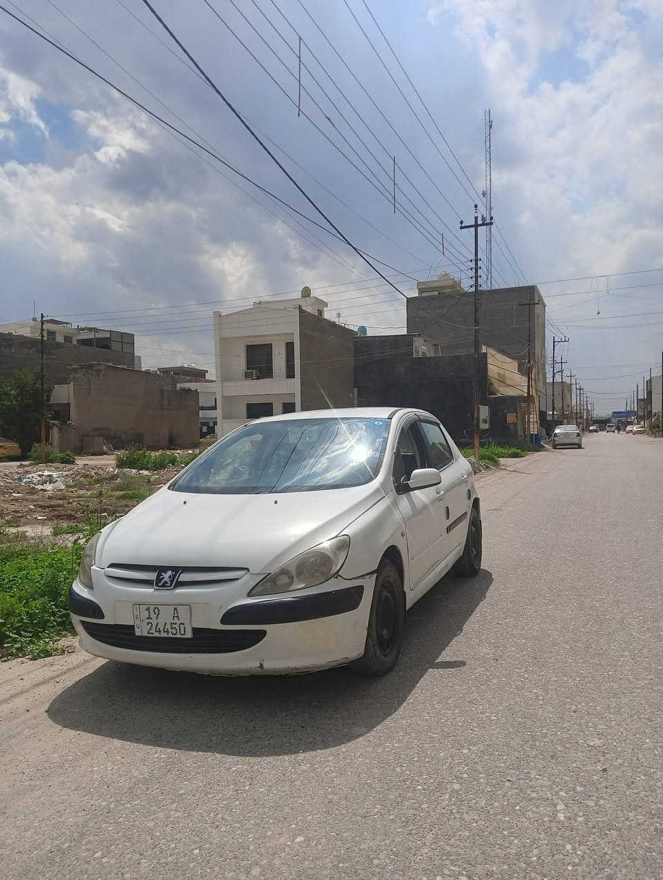 سلام عليكم بيجو فرنسي307.   2005سياره خير من الله نواقصه بصيطه تبريد شغال فول التدفئة ملغي السياره مكانه بغداد الدوره بأسمي كربلاء مشروع وطني وين تريد احولك تحويل ثاني يوم وها اتقره السنوية7/2/2031 ال43وبي مجال للشراي ***********واتساب
