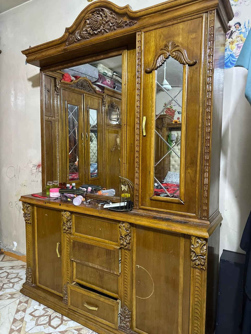 غرفه نوم كامله ما بيها اي نقص غرفه نوم صاج تزكام عراقي الهاتف ***********
