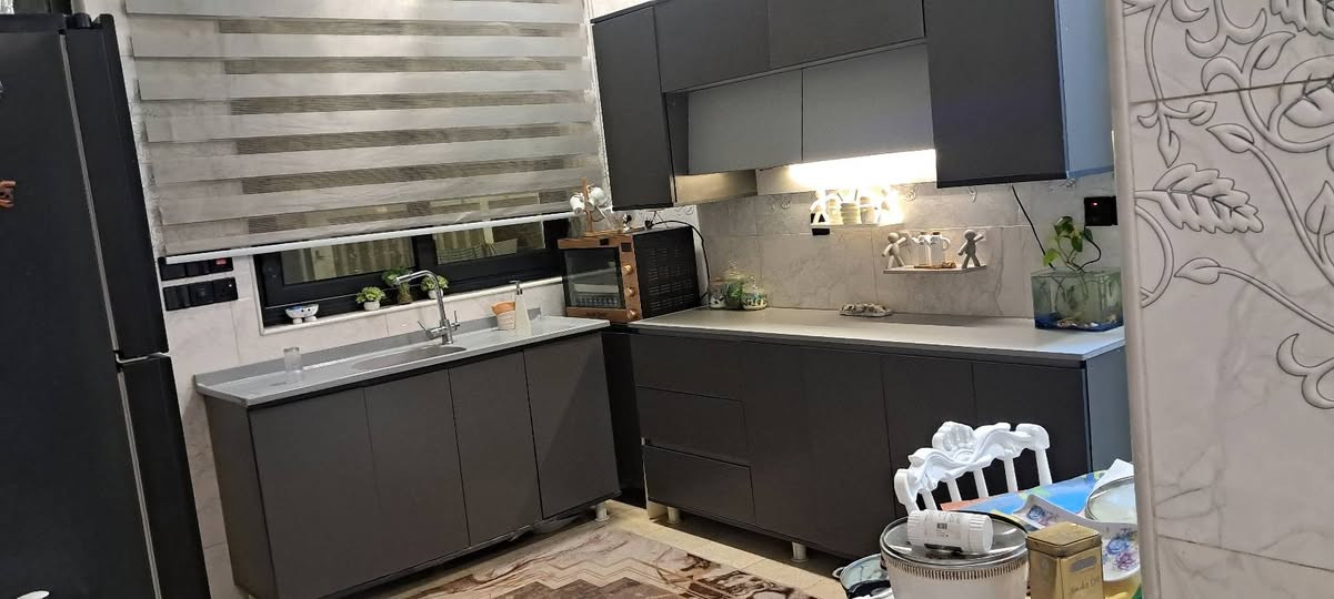 كاونتر نظام تركي للبيع ٤٥٠ مكاني الدوره قياس مترين وعشره سانتيم المعرض  والسنك متر ونص *********** فقط الشراي يتصل
