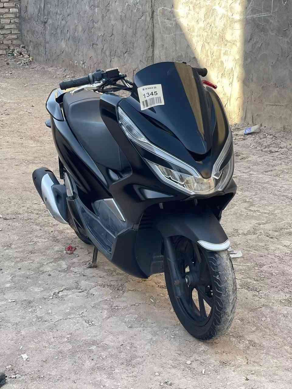 جيل ثالث وارد كوري مكينة 150cc 2020  PCX
مكفول لمحرك 

اللون اسود

حساس ازدحام

تدفئه يدات

السعر  13 

المكان بغداد مديت الصدر

للاستفسار ***********  متواجد
