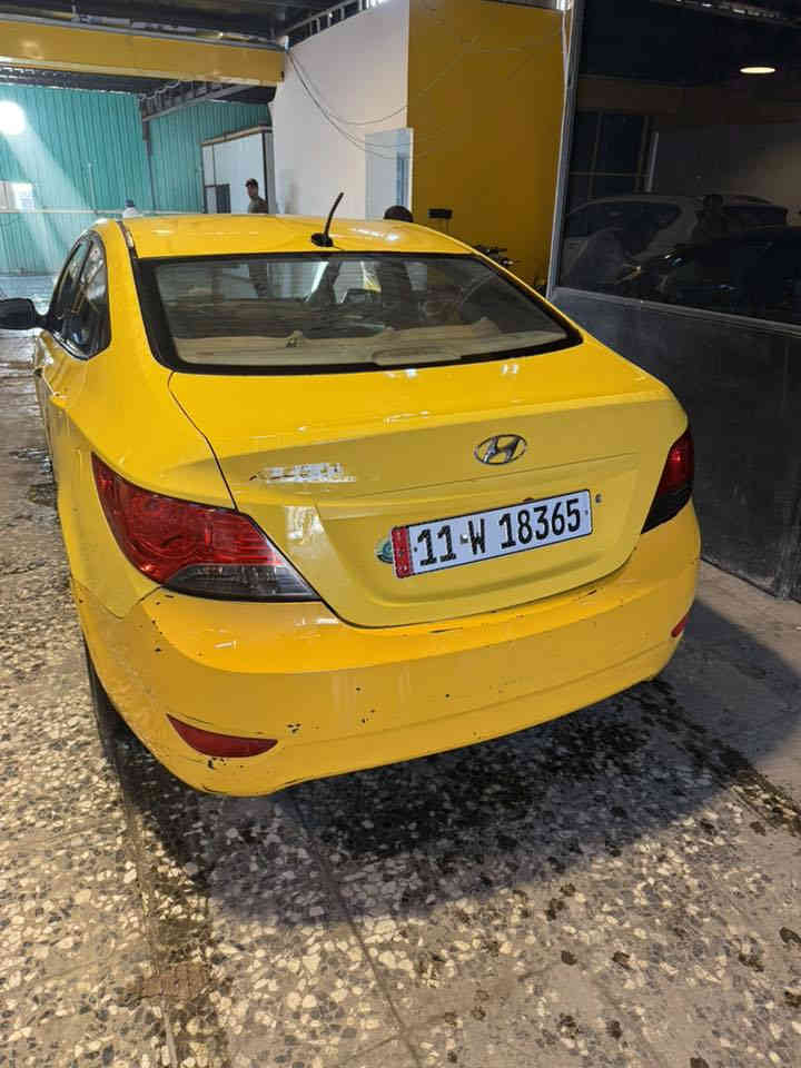 اكسنت موديل ٢٠١٣ 
مكينه ١٦٠٠ جدي اي 
وارد أمريكي 🇺🇸 كلين تايتل كله ليبل واحد مابيه ولا قطعه بس بيه بارد بل باب لي بصف السايق وبعد كلشي مابيه ولا ضربه
سياره مكينه كير تبريد كله كفاله 
بس بيه ملاحضات بسيطه 
سعره ٨٢وبيه مجال 
رقم بيه وتساب ***********
