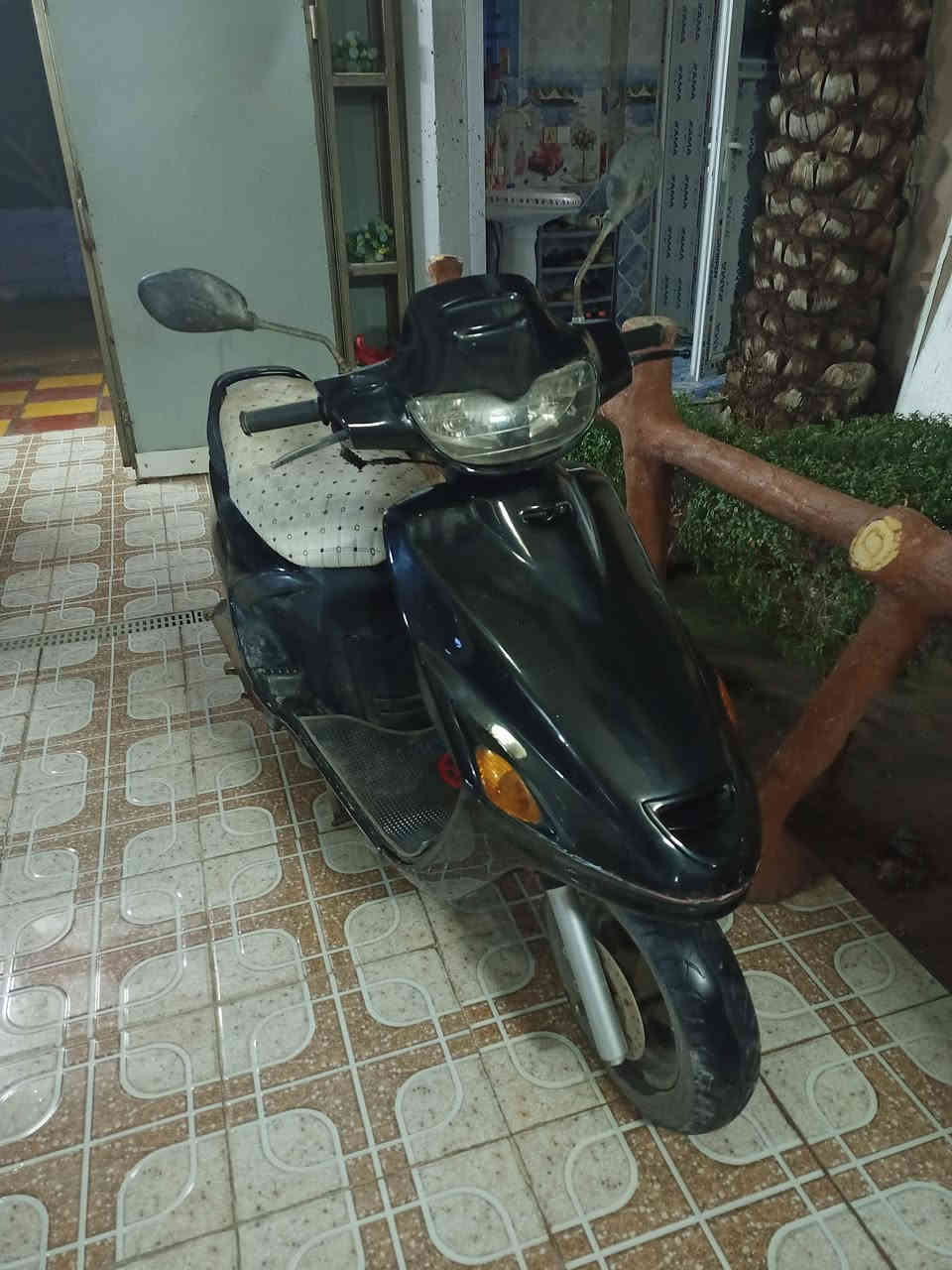 السلام عليكم فراشه مكينه خير من الله شلعتهه فول سلف هندر كهربيات شغاله ما عده بس ال اشاير السعر 400 وبيهه مجال لشراي حك الجيه ***********
