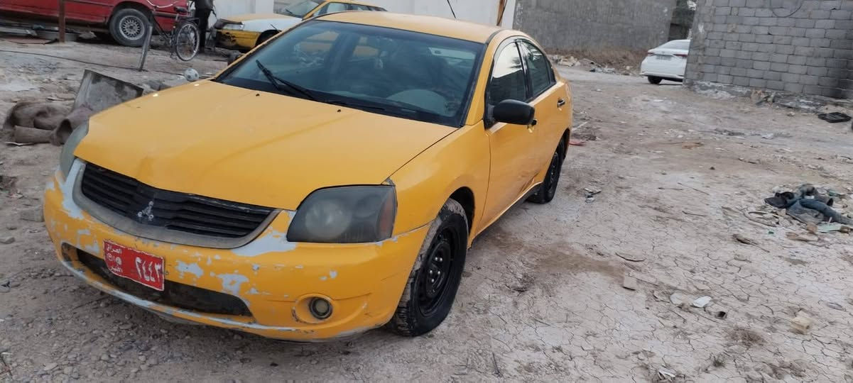 سلام عليكم 
ميسبوشي محوره كامري 
حداديه كير مكينه خير من الله 
تبريد ثلج  سياره كوم حديد اكاتبك عشاير وسرقه 
فقط كوم حديد. رحمه الوالديك لاتتصل وتسئل كوم حديد اكاتبك عشاير وسرقه سياره شغالة سعر 15 ورقه قفل 
العنوان بغداد الدوره 
***********
وات ساب واتصال
