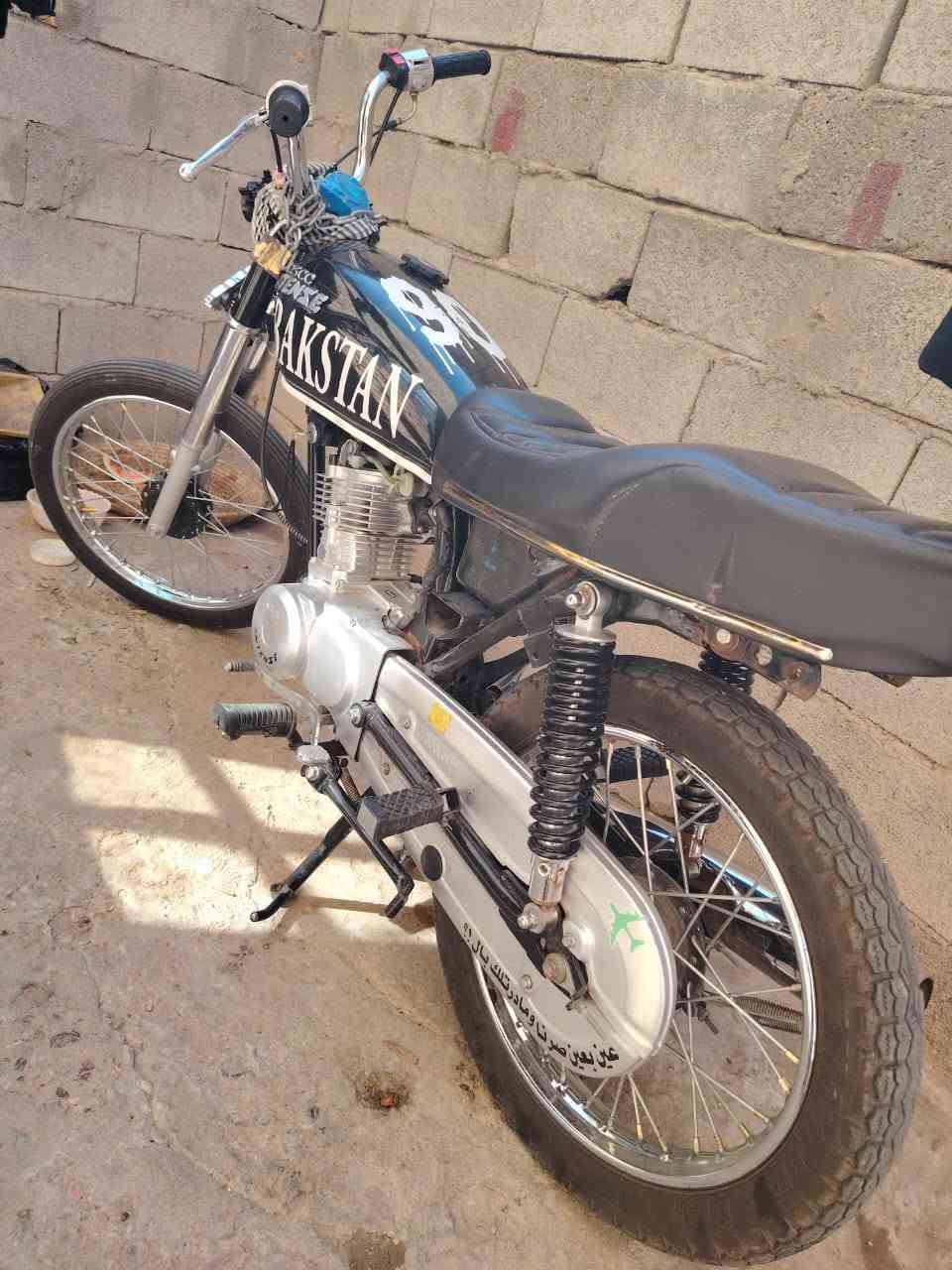 السلام عليكم دراجه للبيع  السعر 650 مكلف بل نشر ***********.  اتصل عله راعيه وخذ التفاصيل منه
