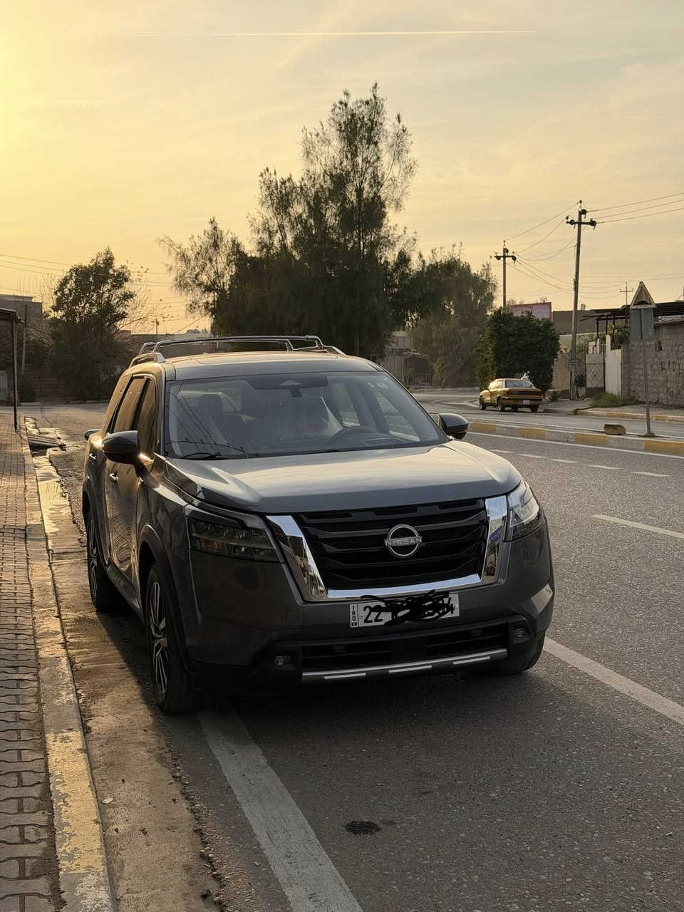 نيسان باثفايندر 2023 بلاتينيوم للبيع
• اللون  نفطي ضرر (بونيد وجاملغ بارد )
مواصفات فول 1/1 
السعر 305 $ 
مكان السيارة كركوك 
صور الحادث ويه الصور منزلها 
اتصال ***********
