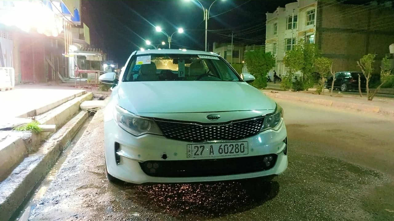 السلام عليكم كيا اوبتيما للبيع موديل 2016 امريكي بيها رشات جاهزه السياره بأسمي السعر 120 بيها مجال ذي قار قضاء الرفاعي ***********
