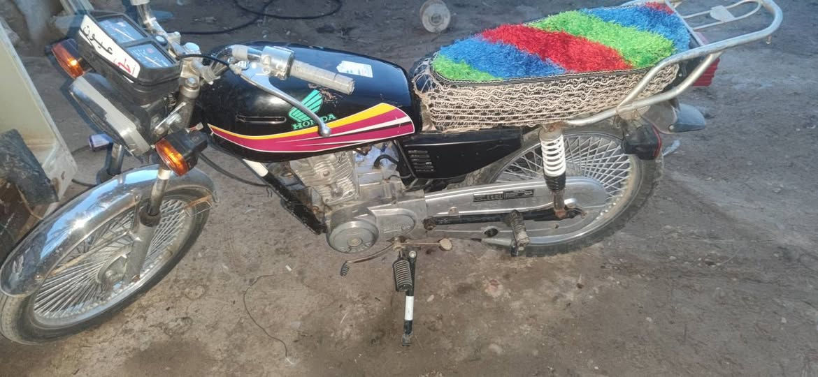 نامه 16اوراق اصولي بليته ورقم شاصي موجودات محرك مفتوح كهربائيات كامله باتري جديد سعر 425وبيه مجال مكاني نصر
***********
