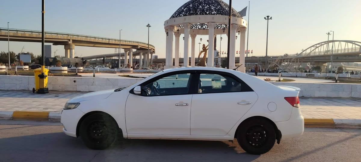 سلام عليكم سيراتو موديل 13خليجي  فول مواصفات ماعدا البصمه مري كهرباء شفط تحكم ستيرن حساسات رادار اشاير بل مري فتحه سقف مكينه لا تنقيص ولا تبخير ناعمه كير ست نمر تدفئه تبريد حداديه خير من الله السياره رقم انكليزي وما مطلوبه 1000دينار السياره عندي بيه وكاله عامه تحويل بالاسم سعر 115وبيه مجال العنوان واسط خاچيه للاستفسار الاتصال على الرقم التالي ***********
