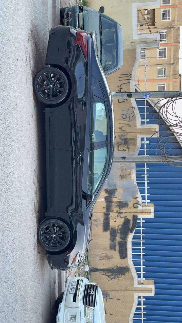 Nissan Altima 2017 SR 

نیسان ئەڵتیمان ٢٠١٧ ی S شکڵی کراوە بە SR 
سەیارەکە زۆر تازەیە و لۆکە و هیچ عەزێت نەدراوە 
کامل سێرڤسی بۆ کراوە : 
ڕۆنی هایدرۆلیکی گێڕ گۆڕاوە 
ڕۆنی مەکینە تەنها بڕاندی Liquimoly تێ ئەکرێ 
کامل ئاوی ڕادێتەری بۆ گۆڕاوە 
پاتری تازە بۆ گۆڕاوە 
٤ تایەی لۆکی تایلەندی شەریکەی Landspider ی لەسەرە
کامل تاقم پێش تازە گۆڕاوە و زۆر توون و تۆڵە ماشاءالله 
کامل جوانکاری دەرەوە و ناوەوەی بۆ کراوە 
ویلی قیاس ١٨ ی SR ی لەسەرە ،باڵی بۆ دانراوە 
-شەغالە
-بەصمەیە 
-کوشن کارەبای 

سەیارەکە تازە پۆڵیش و قەڵەمکاری بۆ کراوە نمونەیە لە جوانی و تازەی ماشاءالله  ئەڵێی لۆکە کامل لایت و ناوبەتانە و جامەکان و بەگلایت و ویلەکانیشی بۆ پۆڵیش کراوە لەگەڵیشیا کامل قەڵەمکاری بۆ کراوە 

سەیارەکە تەنها بۆنیت بۆیاغە لەگەڵ شوێن ڕەقەمی سنووق 
لەگەڵ یەک دوو پارچەی بچووکی سارد 
سەنەوی و ژینگەی تا ٢٠٢٩ تازەیە 

شوێن : سلێمانی 
نرخ : 120 گەڵا و مامەڵەیەکی زۆر کەم
0774 082 2373 السليمانية, العراق
