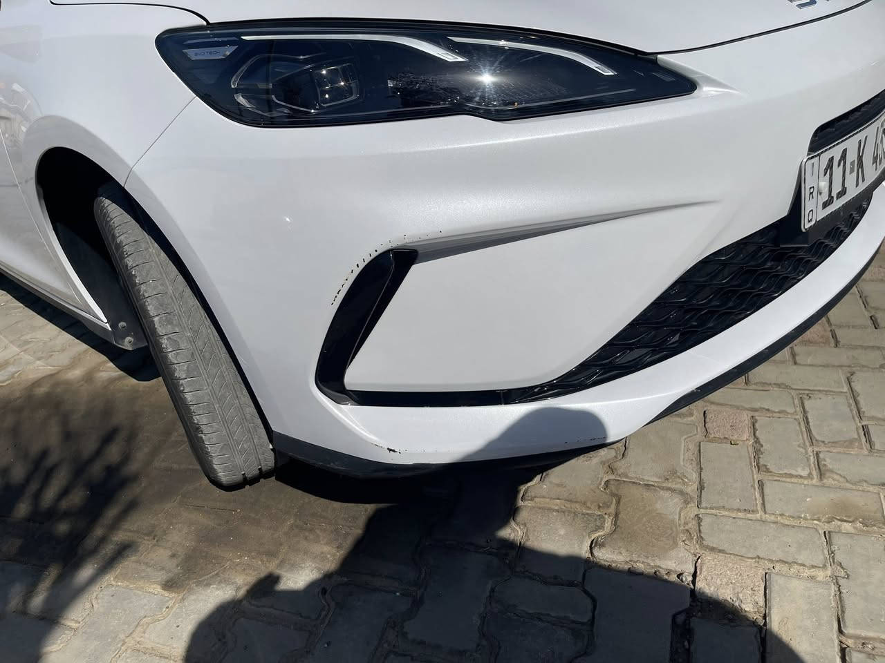 السلام عليكم ورحمة الله وبركاته.. للبيع فقط (بدون  مراوس ) سياره BYD سيل 0.5 موديل 2025 
السيارة بحالة الوكالة (شبه زيرو) وممتازة  وجاهزة تماماً من كل النواحي دون الحاجة لأي مصاريف إضافية.
 الممشى: قليل جداً (بحالة الوكالة).
 النظام والبرمجيات: تم تحديث برامج السيارة بالكامل وتفعيلها لدى (شركة المقادير)  وتحتوي على جميع التطبيقات الأساسية (يوتيوب، خرائط ويز Waze، وغيرها من البرامج الذكية).
 الإضافات: تم إضافة سبيسرات للإطارات (التايرات) لثبات وشكل أفضل.
 الملحقات: الشاحنة الأصلية + الأرضيات (الكاعيات) البلادية للوكالة.
📍 ملاحظات إضافية:
 السيارة جاهزة تماماً للتحويل.
  السياره بيه شخط بدعاميه موضح بلصور  
💰 السعر المطلوب: 19 مليون ونص 
📞 للاستفسار والتواصل: {***********} أو مراسلة الخاص.
📍 مكان التواجد: { بغداد مقابل جسر قرطبه أو مستشفى الجمله العصبيه }
#
