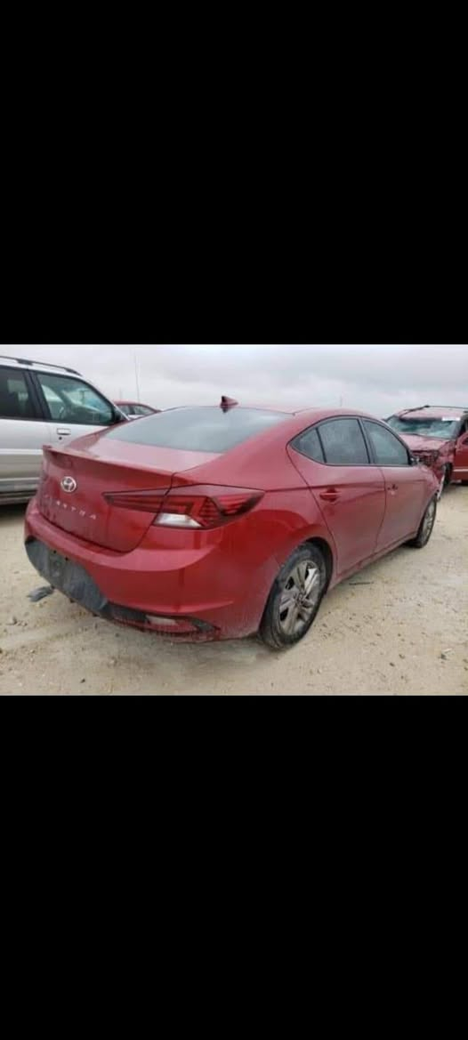 سلام عليكم النترا موديل 19امريكي حادثها ربع جاملغ وبنيد بدون دواخل سياره جديده ماشيه 94مابيها اي نقص كير اي تي بلاد مكينه 2000دوش سياره مابيها اي نقص جاهزه من كلشي سنويه بسمي مكاني بغداد هزه جديده السعر 120اتصال ع رقم ***********
