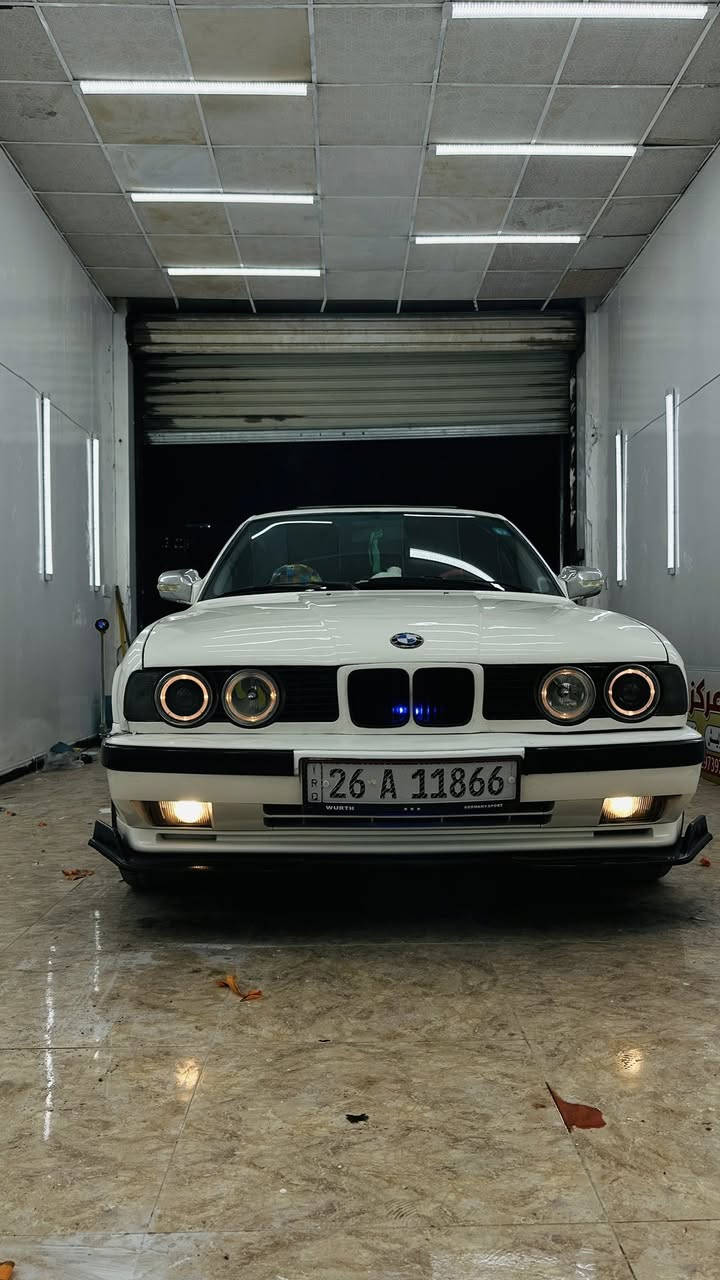 السلام عليكم 

بي ام 525 مكينه مفتوح 
كير ومحرك شرط موديل89
السياره بسمي سنويه وهزه كله جديد
ماناقصها كلشي ترايك وين ميعجبك 
رقم صلاح الدين عنوان صلاح الدين
السعر 55 وبيها مجال 
*********** التصال
بيم بيم@إشارة
