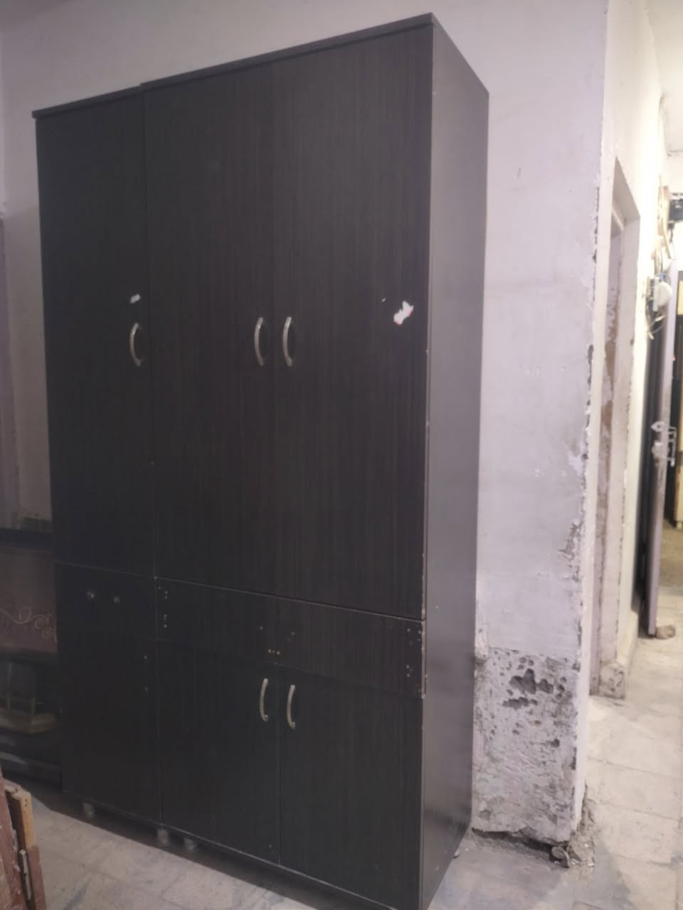 كنتور ٣ باب  تزكام تكمه عرضه متر و٢٠ ورتفاعه ٢ متر و٢٠ ديوانيه .الاسكان .مقابل المعهد التقني ***********
