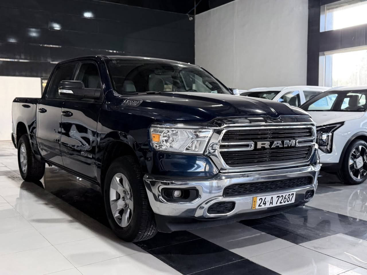 Dodge Ram 

باب طويل بودي قصير المرغوب 
 
فور ويل 

8 سلندر 5،7

مواصفات : Big Horn 

الموديل : 2021 

عداد المسافة : 72 الف ميل 

سيارة مرقمة جاهزة فحص و هزة جديد تحويل نفس يوم 

صور الحادث كما موضح في الصور 

رقم الشاصي : 1C6SRFFT0MN633956

العنوان : اربيل . شارع 100  

للتواصل واستفسار : 

***********
