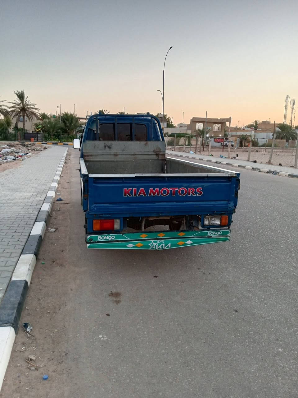 السلام عليكم 
بنكو موديل 96
كير ومكينه وشاصي وحداديه مكفول 
رقم نجف تحويل ثاني يوم 
السعر 55 وبيها مجال 
مكان السياره النجف 

***********
