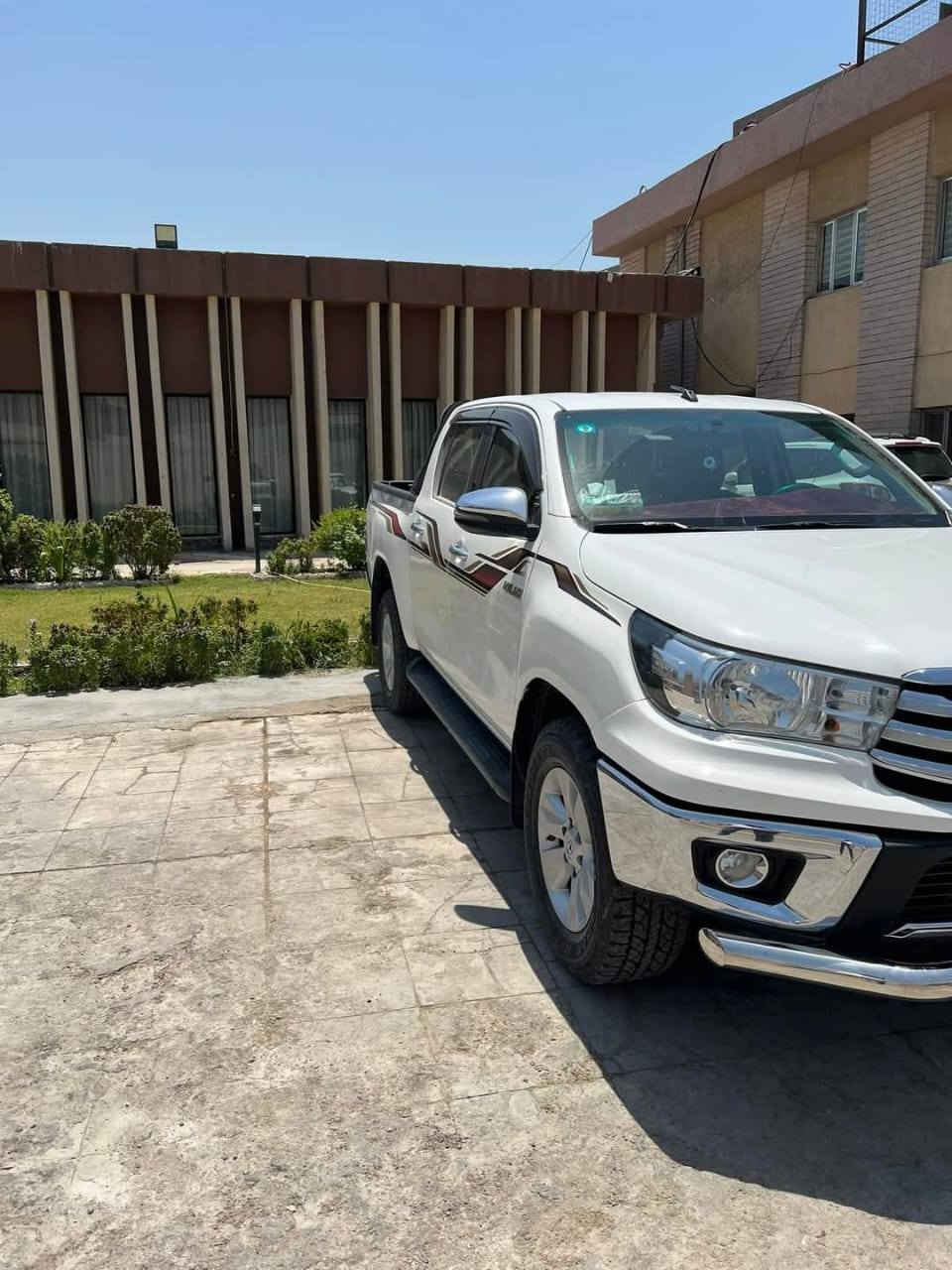 للبيع..  بيك آب هايلوكس 2019 فورويل  فول مواصفات داخل احمر تحكمات ستيرن جهتين
تبريد شاشه وتبريد كشنات مانع تزحلق نضام اقتصاد وقود ونضام درايف شاشه كامره حساسات تبريد قطعتين  اشاير مري لد ماشيه 187 الف
وبعد عدة مواصفات  محرك كفاله نضافه100٪كفاله عامه من الصبغ فقط بارد قليل رقم اربيل بااسمي  دولي هزه جديده سنويه لل31   ***********
ديالى بعقوبه السعر مناسب جدآ 266 وبيه مجال
