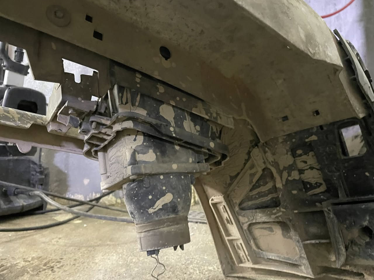 السلام عليكم ، دعامية بي أم ٥٢٥ للبيع للاستفسار *********** / ***********
