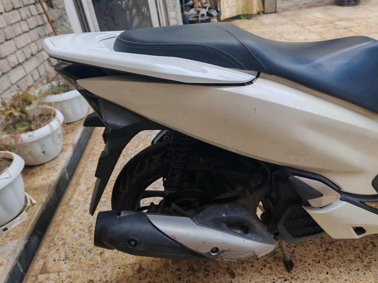 شباب جيل ثالث كوري مكفوله مكينه وسرقه ماشيه 28 الف السعر13 ورقه وبيهه مجال حك الجيه رقم ***********
