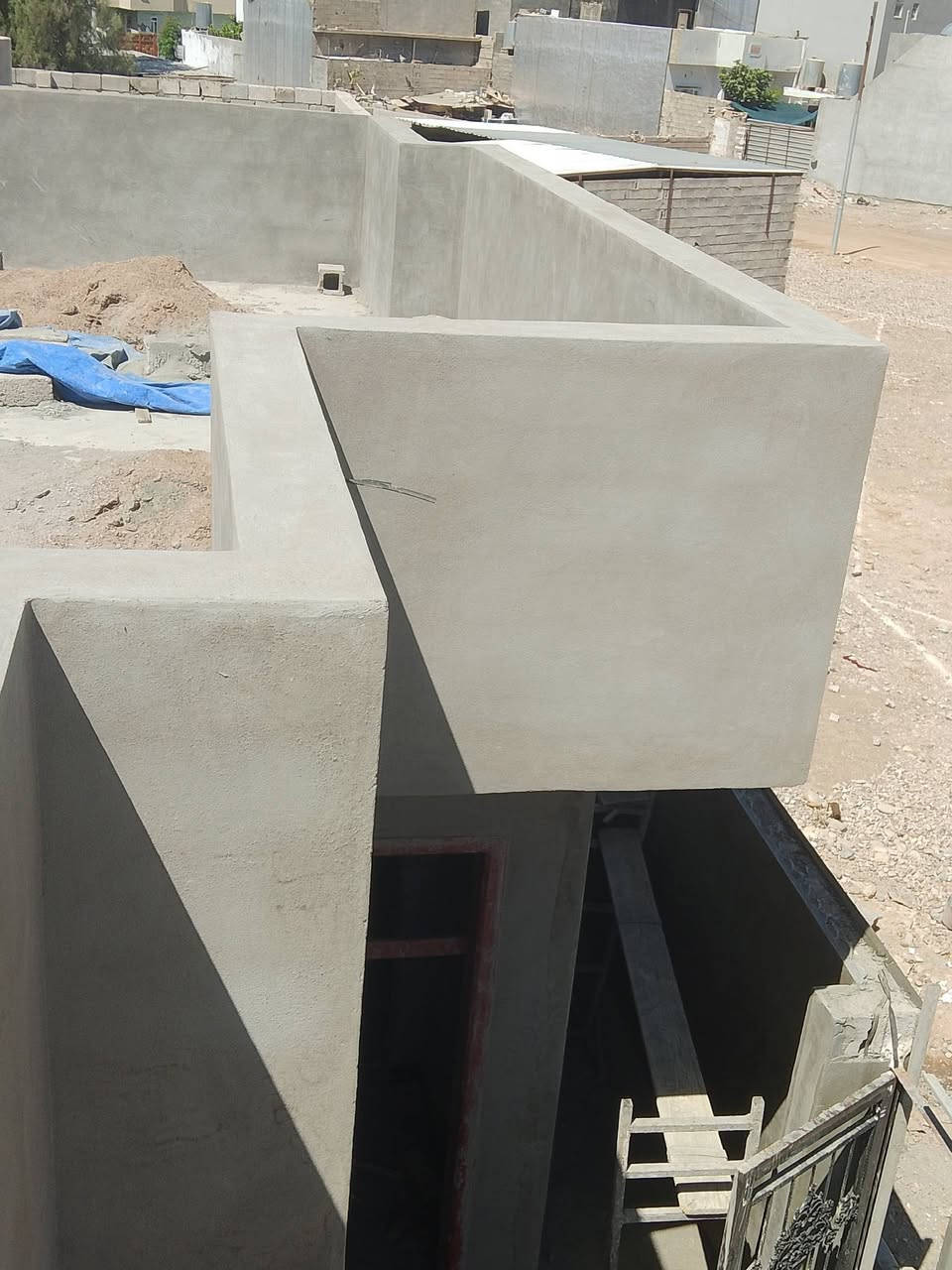 سلام عليكم اسطه لبخ درجه اولى بئسعار مناسبه سعر المتر 2500...رقم ***********
