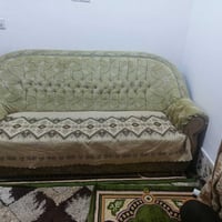 كنبة • نضيف • بدون ضرر