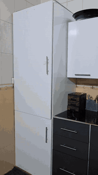 اغراض للبيع نظيفة جدا للتواصل ***********
