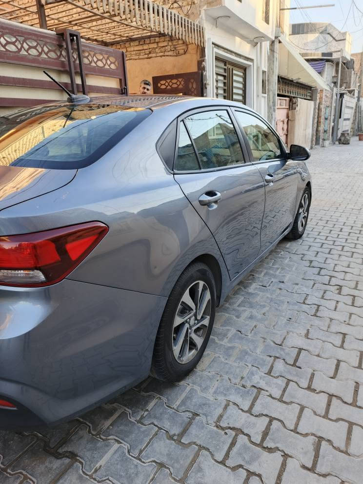 السلام عليكم.  للبيع كيا ريو موديل 2019 رقم بغداد باسمي فئة S 
 وارد امريكي حادث بنيد مبدل بدون معجون ليبل واحد بدون شواصي محرك 1600 كير ATM المرغوب بدون تحوير 
تحكم ستيرن جهتين مثبت سرعة نظام سبورت
مانع انزلاق جام كهرباء سنتر لوك شاشة لمس مدخلUSB بلوتوث اوكس ويل كب 
 ماشية 68000 السعر115 الاتصال على الرقم ***********
صور الحادث موجودة بغداد, العراق
