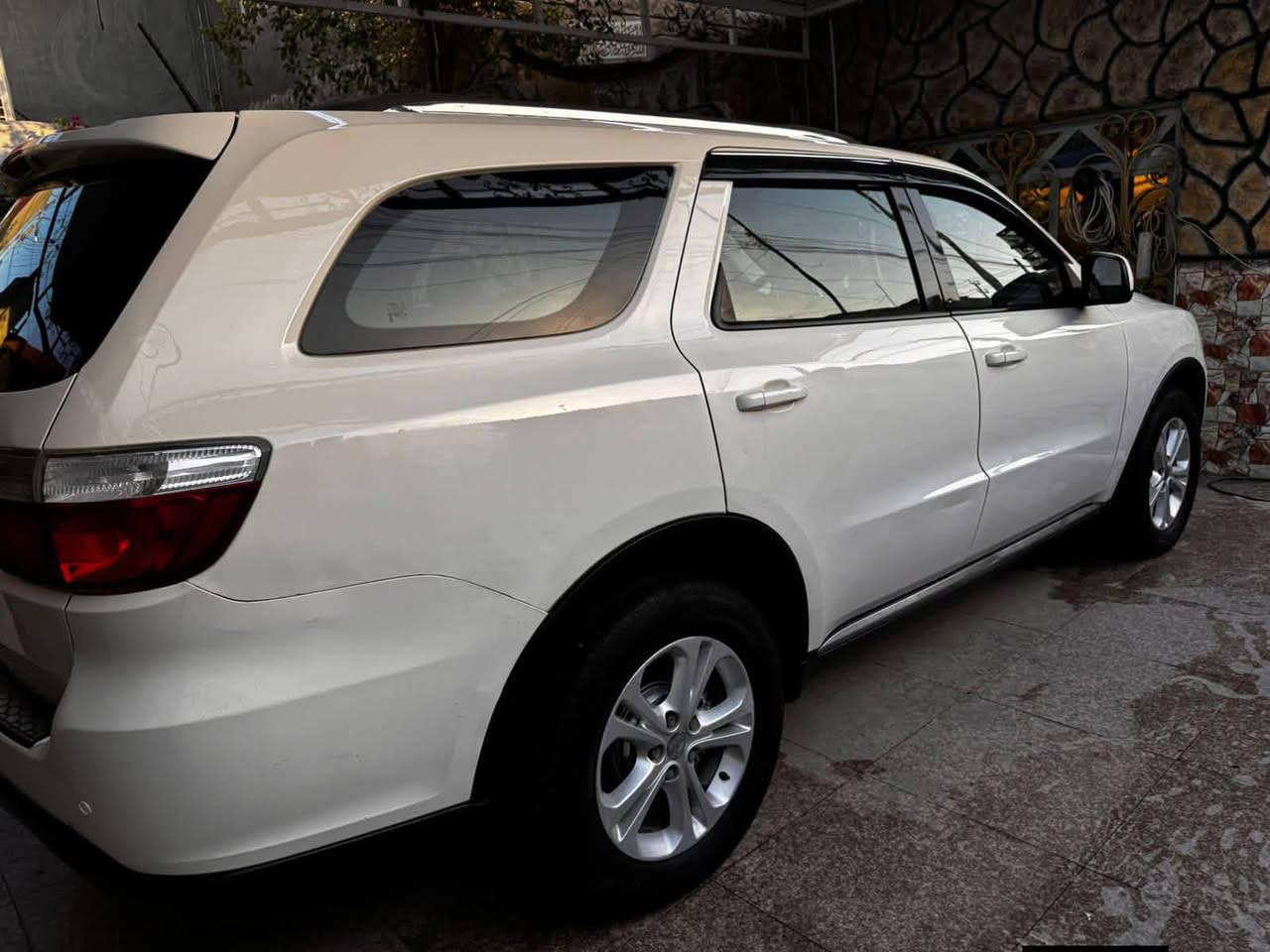 السلام عليكم سياره كورنكو موديل 2012 سياره مال بيت مامتعوبه مكاني بصره معقل 0771997343
