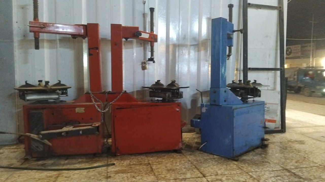 خالعات عدد3 شغالات مكلف بالنشر الاتصال بالرقم *********** العنوان بغداد الامين الثانيه مدخل شارع النواب
