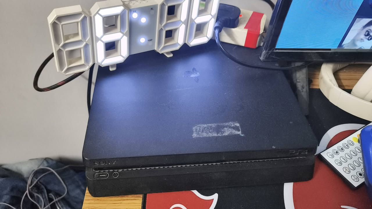 بلي 4 سلم نضافة الجهاز 90٪
وياه 3 اقراص( ردد ريدمشن 2/ فيفا 22/ تيكن 7) و 3 يدات 
جهاز فول نضافه سعر 300 وماعتقد تلكه بلي وياه 3 يدات و 3 اقراص بهيج سعر
 سبب البيع اريد اجيب ال5


**إذا كنت صاحب هذا الإعلان وتريد حذفه لأي سبب، رجاءا أرسل رسالة إلى الدعم الفني**