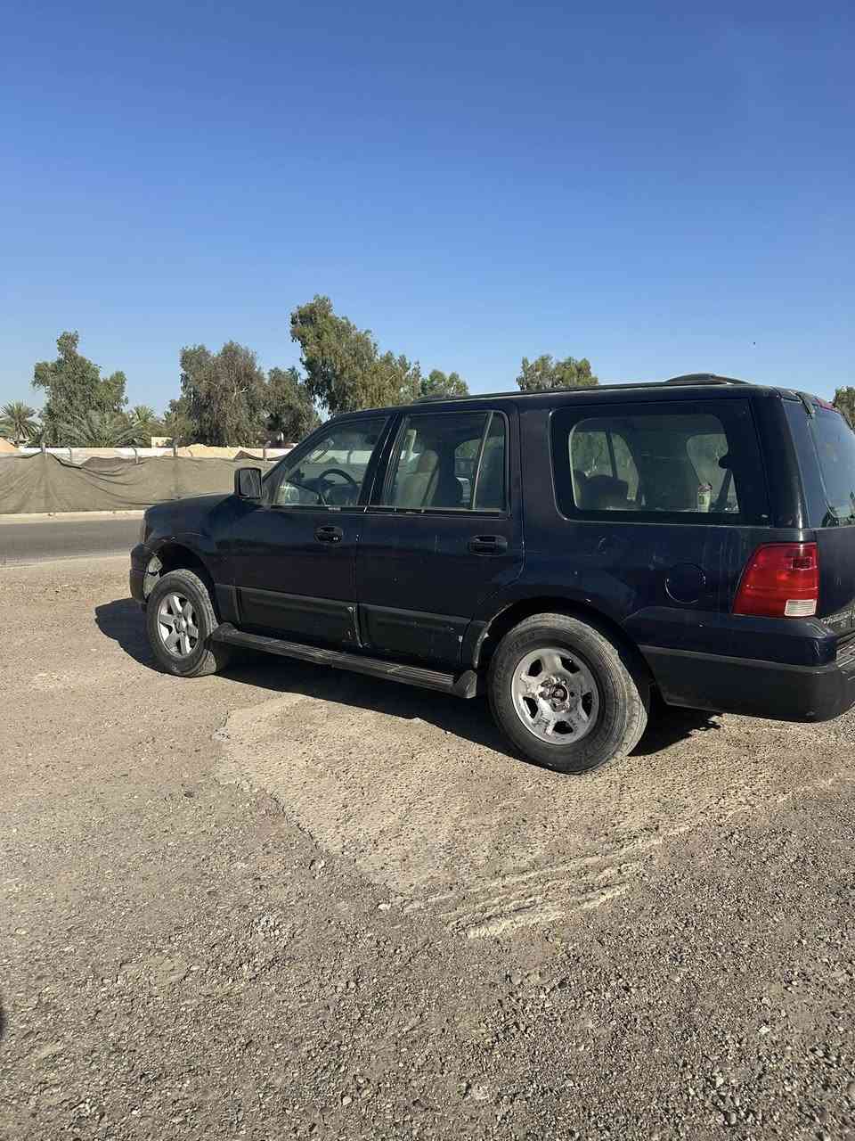 السلام عليكم فورد اكسبديشن 2003 محور كير ومكينه vvt
رقم بغداد بسمي 
7 راكب 
مراوس مع جامبو
***********
