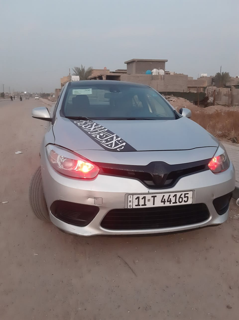 سلام عليكم
Renault Fluence 2016 للبيع 

•وارد كوري المرغوبه تجي المكينه والكير مال نيسان بلادي 

• كير اوتماتيك 6 نمر + عادي  مبدل جديد بالضمان
• مكينه كفاله مال الشركه 
• عداد الكتروني رقمي
• سويجات عدد ٢ + كتلوكات الشركه
• ارضيه جلد 
• شاشه اعطال اي خلل يقره عندك بالشاشه 
• تدفئه + تبريد منضومه جديده 
• باتري جديد 
• دسكات جديده

دهن كله اصلي موتل من شركه الحسام 

•• ملاحضه 
بيها مكانات طخات كلش بسيطه ترجع بارد بس عايفهن ما مسويهن موضحات بالصوره

السياره بأسمي رقم بغداد الدولي سنويه هزه جديده 
معامله التحويل تكلفك 65 الف فقط  

السعر 74 بي مجال بسيط حك الجيه

مكاني بغداد الكرخ

 رقم التلفون ***********
