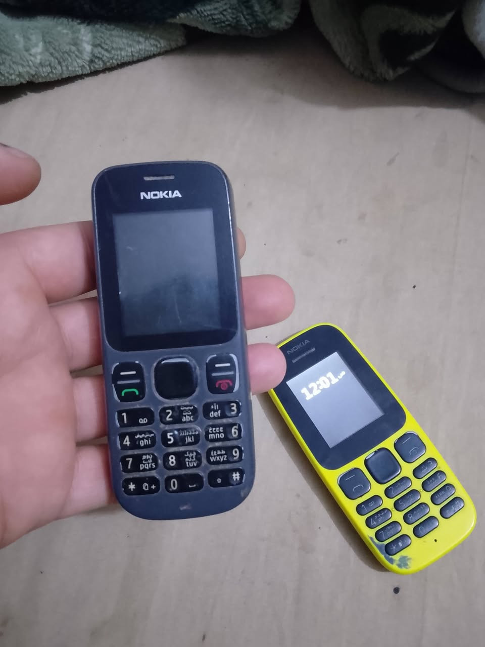 السلام عليكم
موبايلات عدد اثنين واحد محتاج بطاريه فقط والثاني عطلان مااعرف عطله 
اريدهن اثنينهن ب 12 الف هذا رقمي *********** والخاص مفتوح
